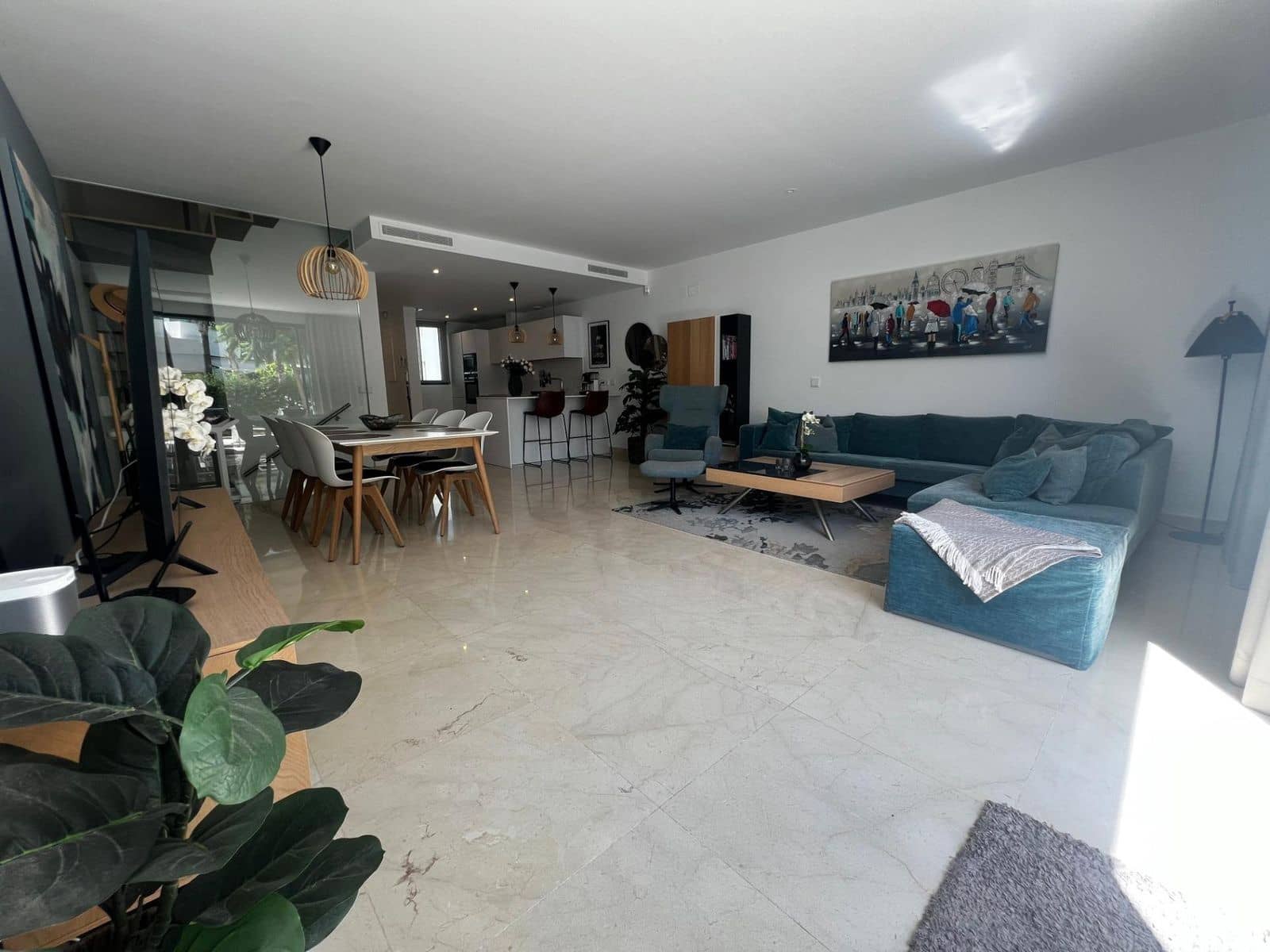 4 bedroom Apartment for sale in La Cala de Mijas - € 1,250,000 (Ref: 10051419)