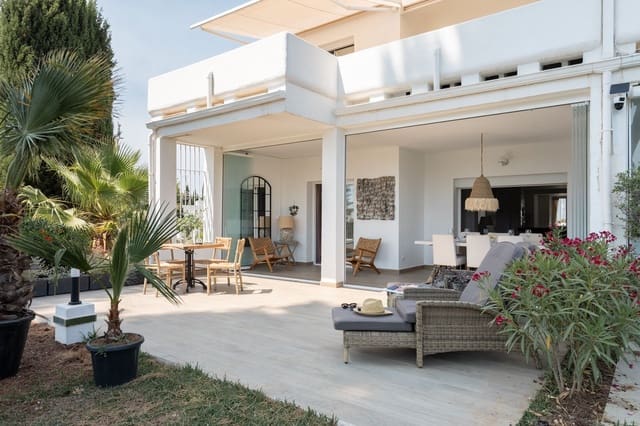 2 quarto Apartamento para venda em Nueva Andalucia, Marbella - 695 000 € (Ref: 10051421)