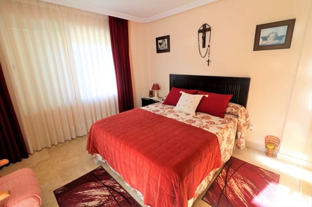 3 camera da letto Villetta Bifamiliare in vendita in Estepona - 580.000 € (Rif: 10051422)