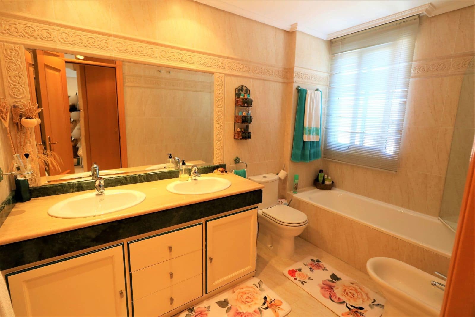 3 camera da letto Villetta Bifamiliare in vendita in Estepona - 580.000 € (Rif: 10051422)