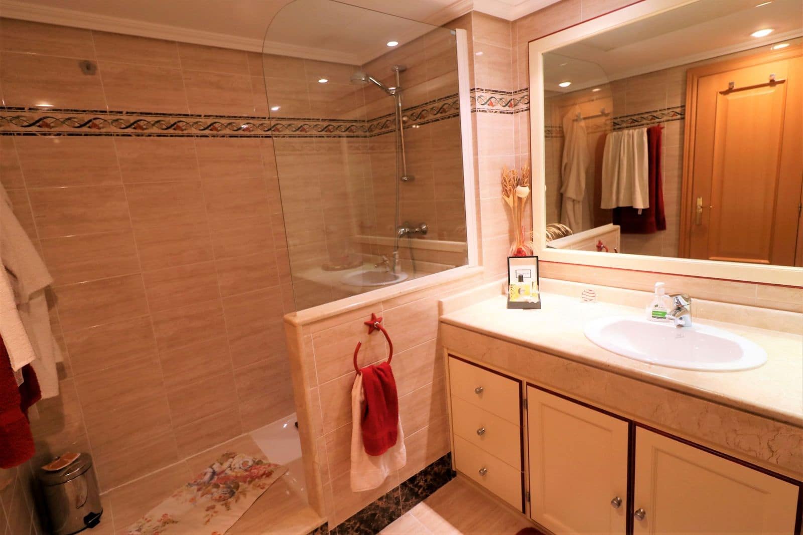 3 camera da letto Villetta Bifamiliare in vendita in Estepona - 580.000 € (Rif: 10051422)
