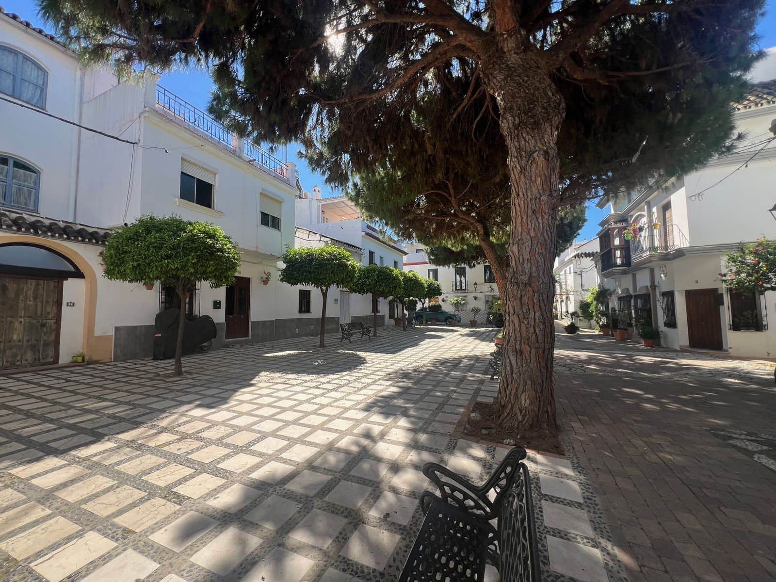 Pareado de 3 habitaciones en Estepona en venta - 625.900 € (Ref: 10051423)