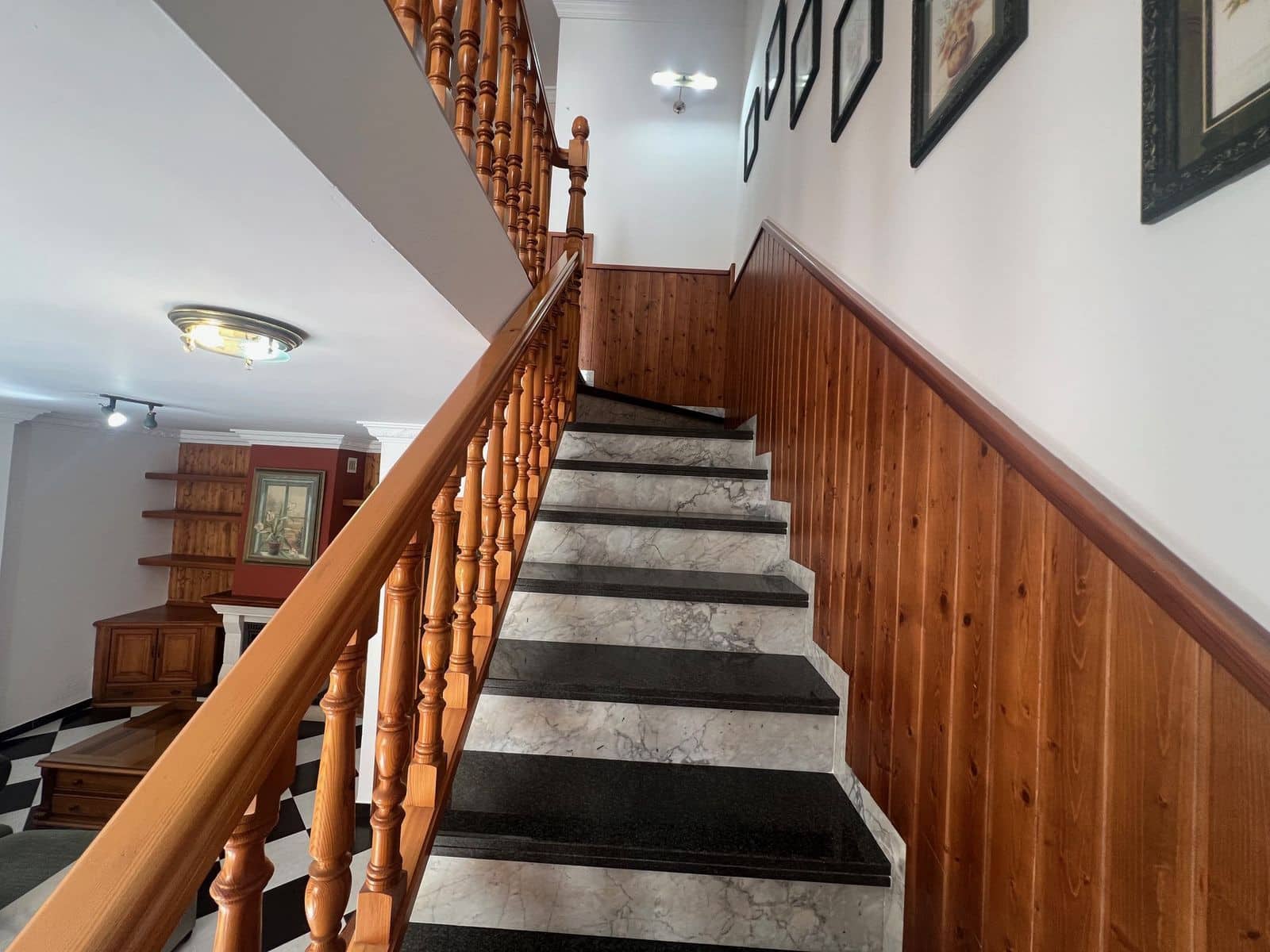 Pareado de 3 habitaciones en Estepona en venta - 625.900 € (Ref: 10051423)