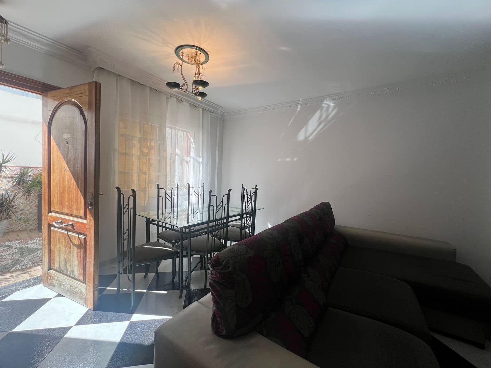 Pareado de 3 habitaciones en Estepona en venta - 625.900 € (Ref: 10051423)
