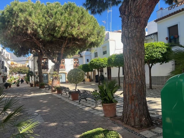 3 slaapkamer Halfvrijstaande villa te koop in Estepona - € 625.900 (Ref: 10051423)