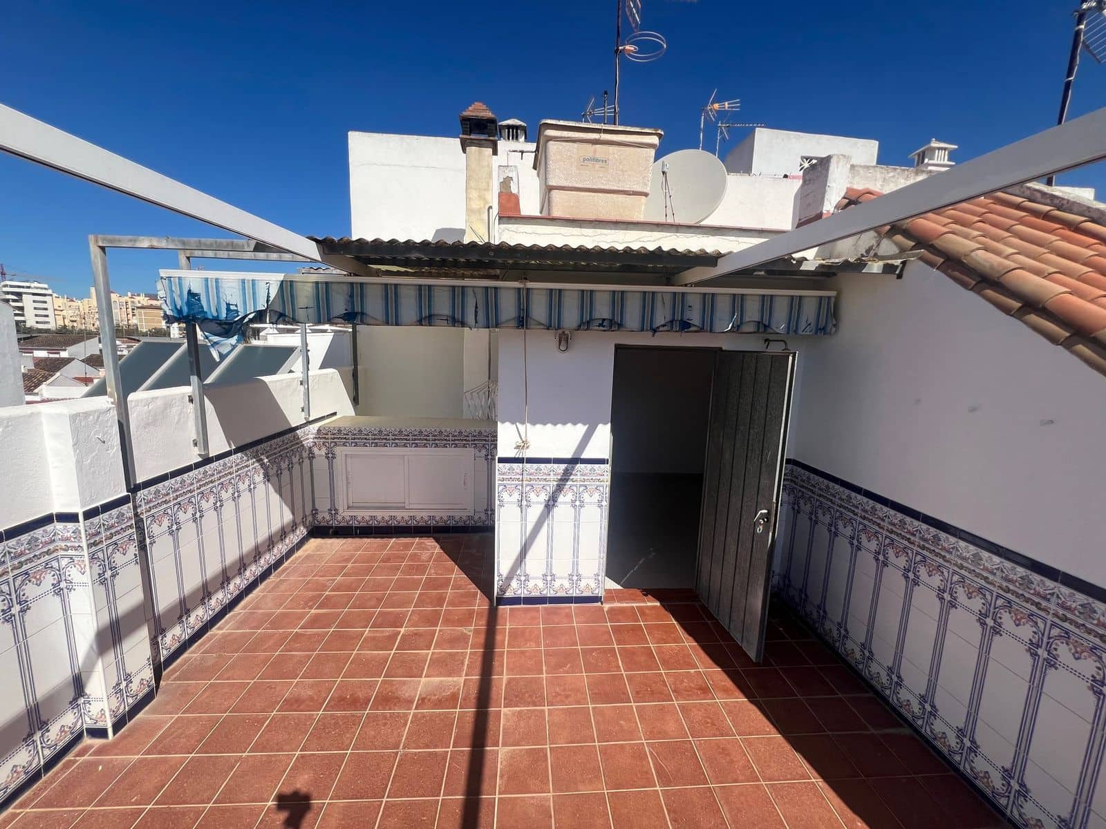 Pareado de 3 habitaciones en Estepona en venta - 625.900 € (Ref: 10051423)