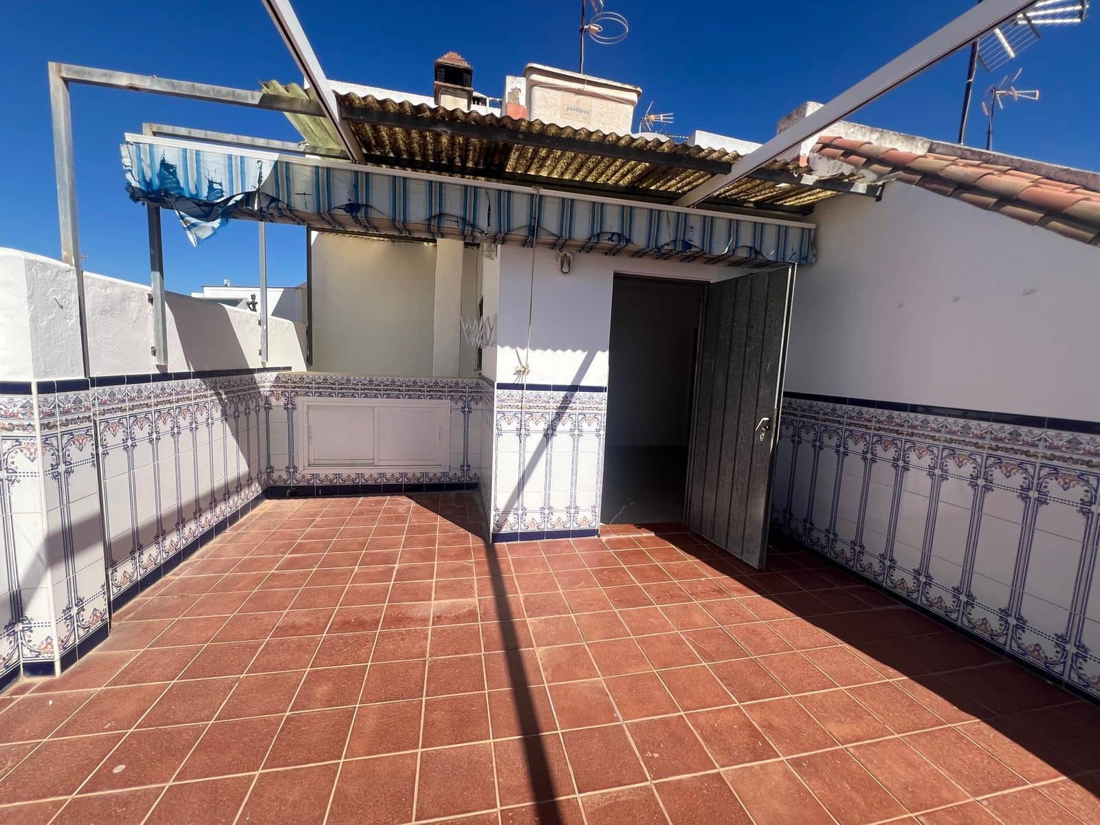 Pareado de 3 habitaciones en Estepona en venta - 625.900 € (Ref: 10051423)