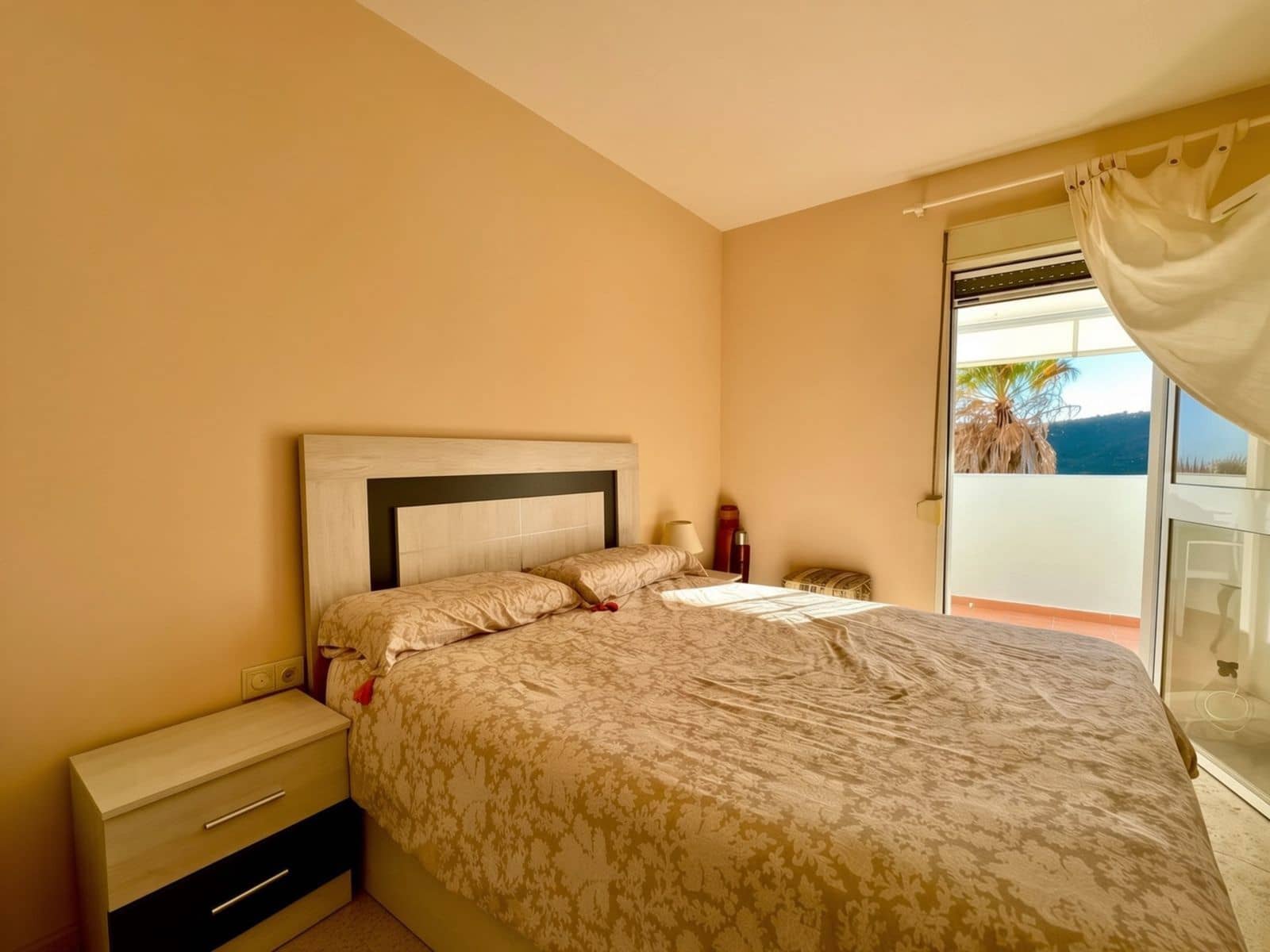 Apartamento de 2 habitaciones en El Padrón en venta - 265.000 € (Ref: 10051424)
