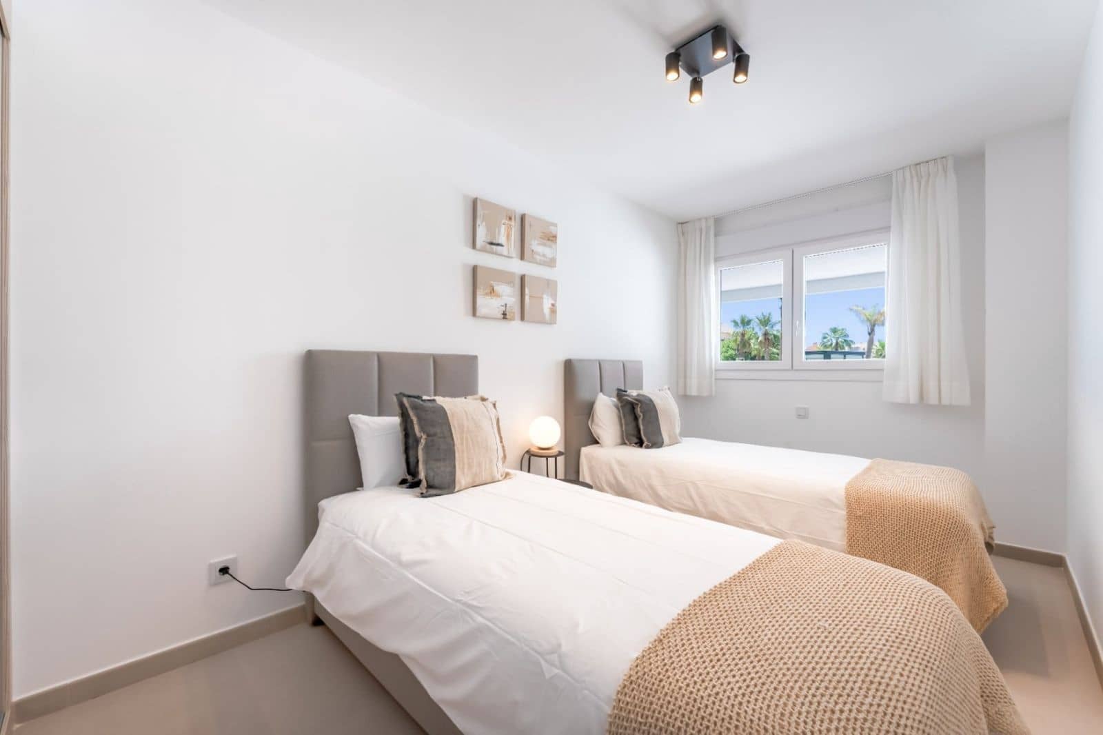 2 Zimmer Apartment zu verkaufen in La Duquesa / Puerto de la Duquesa - 425.000 € (Ref: 10051426)