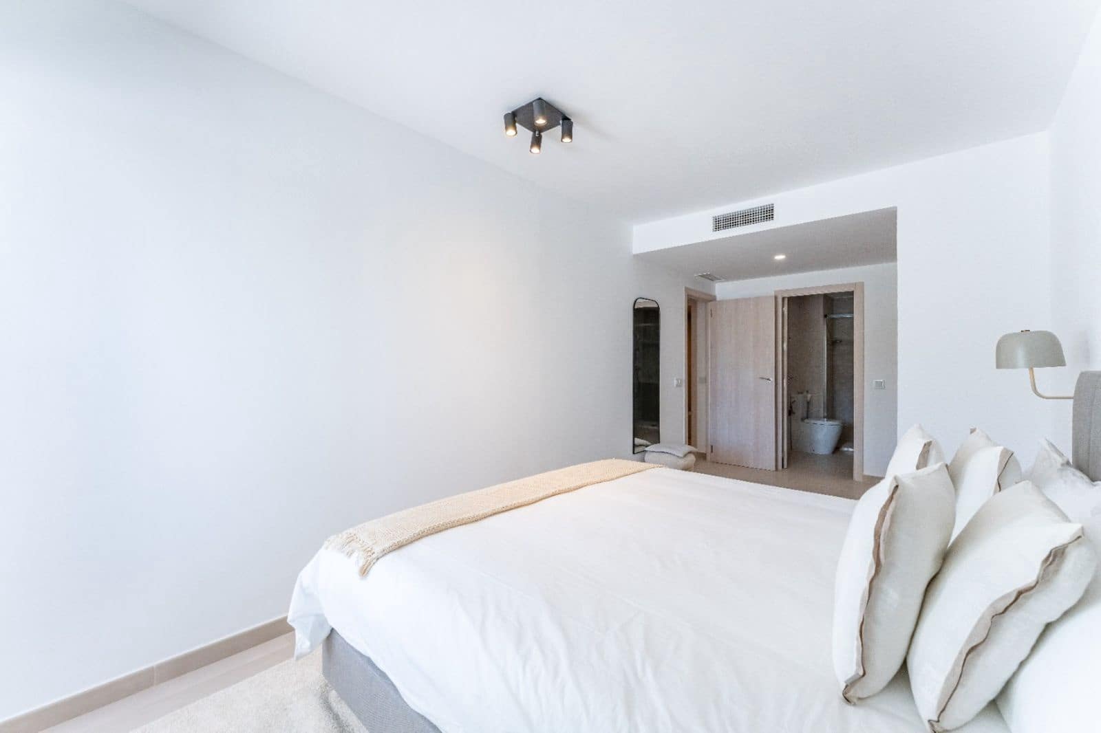 2 Zimmer Apartment zu verkaufen in La Duquesa / Puerto de la Duquesa - 425.000 € (Ref: 10051426)