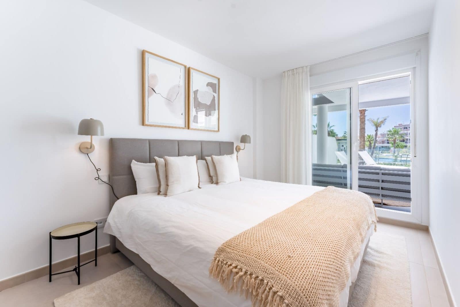 2 Zimmer Apartment zu verkaufen in La Duquesa / Puerto de la Duquesa - 425.000 € (Ref: 10051426)