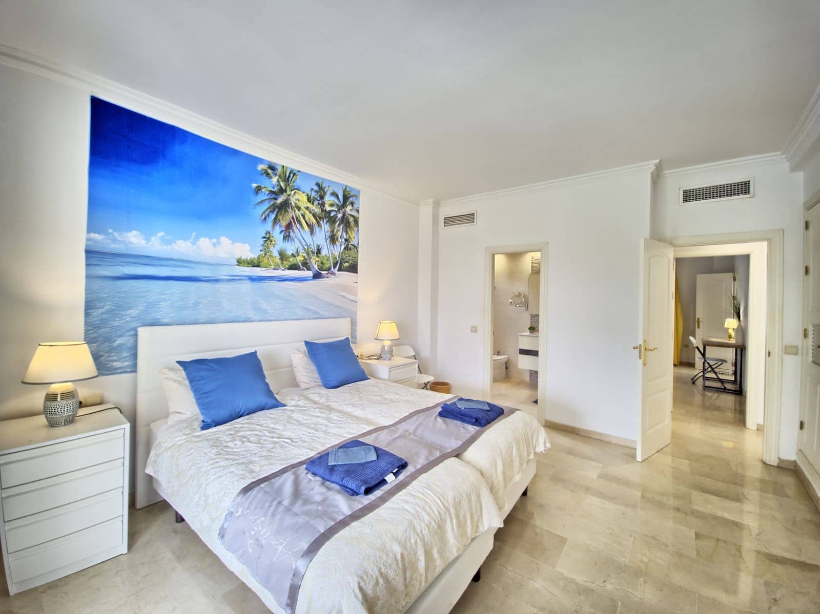 3 slaapkamer Appartement te koop in Cabopino - € 635.000 (Ref: 10051427)