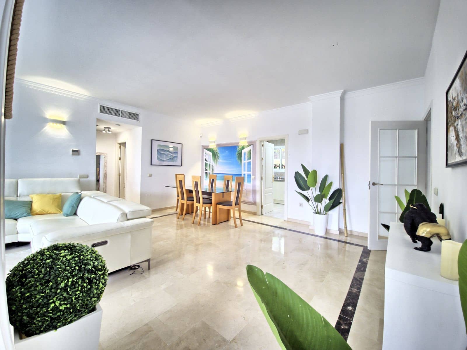 3 slaapkamer Appartement te koop in Cabopino - € 635.000 (Ref: 10051427)
