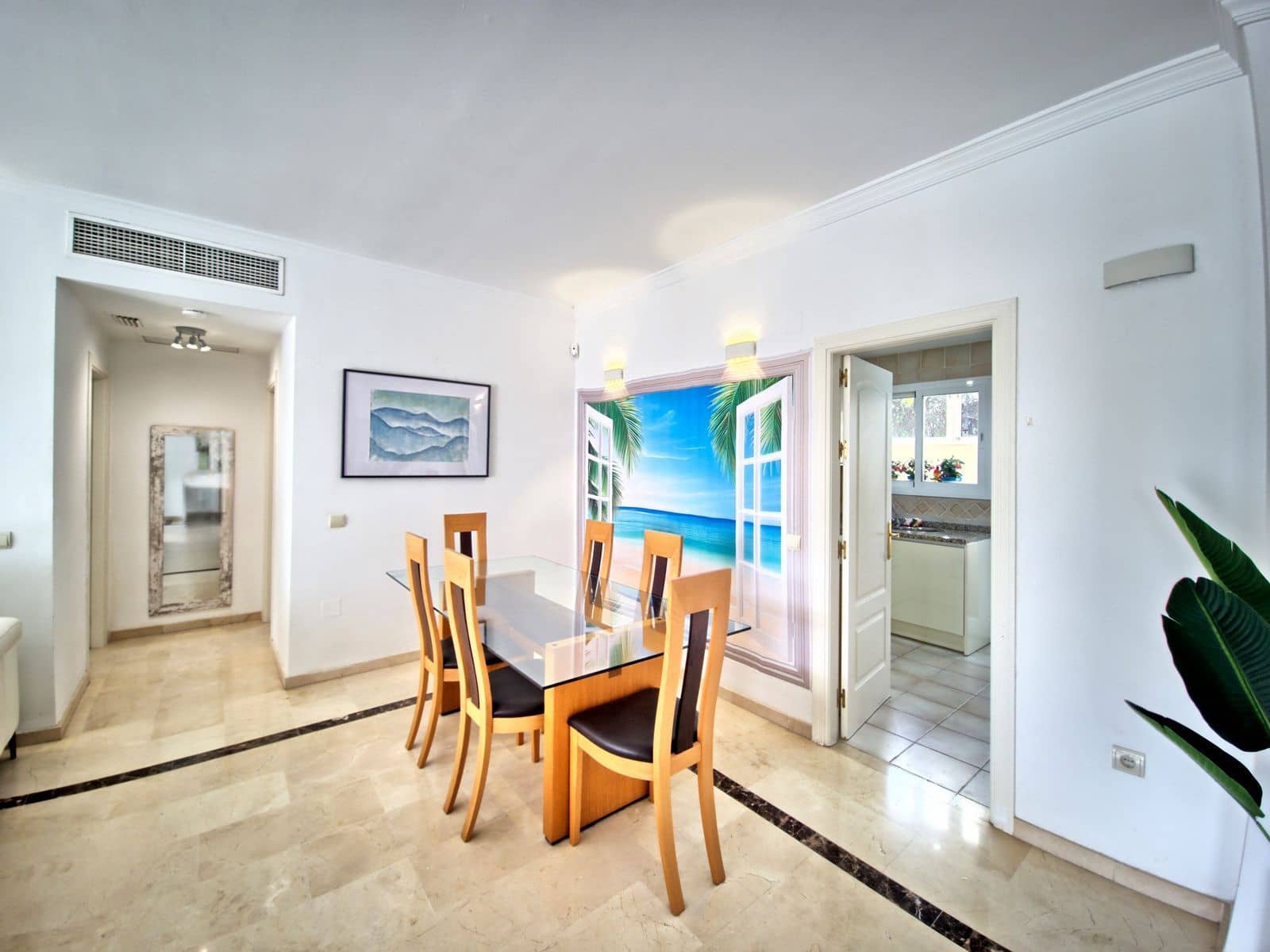3 slaapkamer Appartement te koop in Cabopino - € 635.000 (Ref: 10051427)