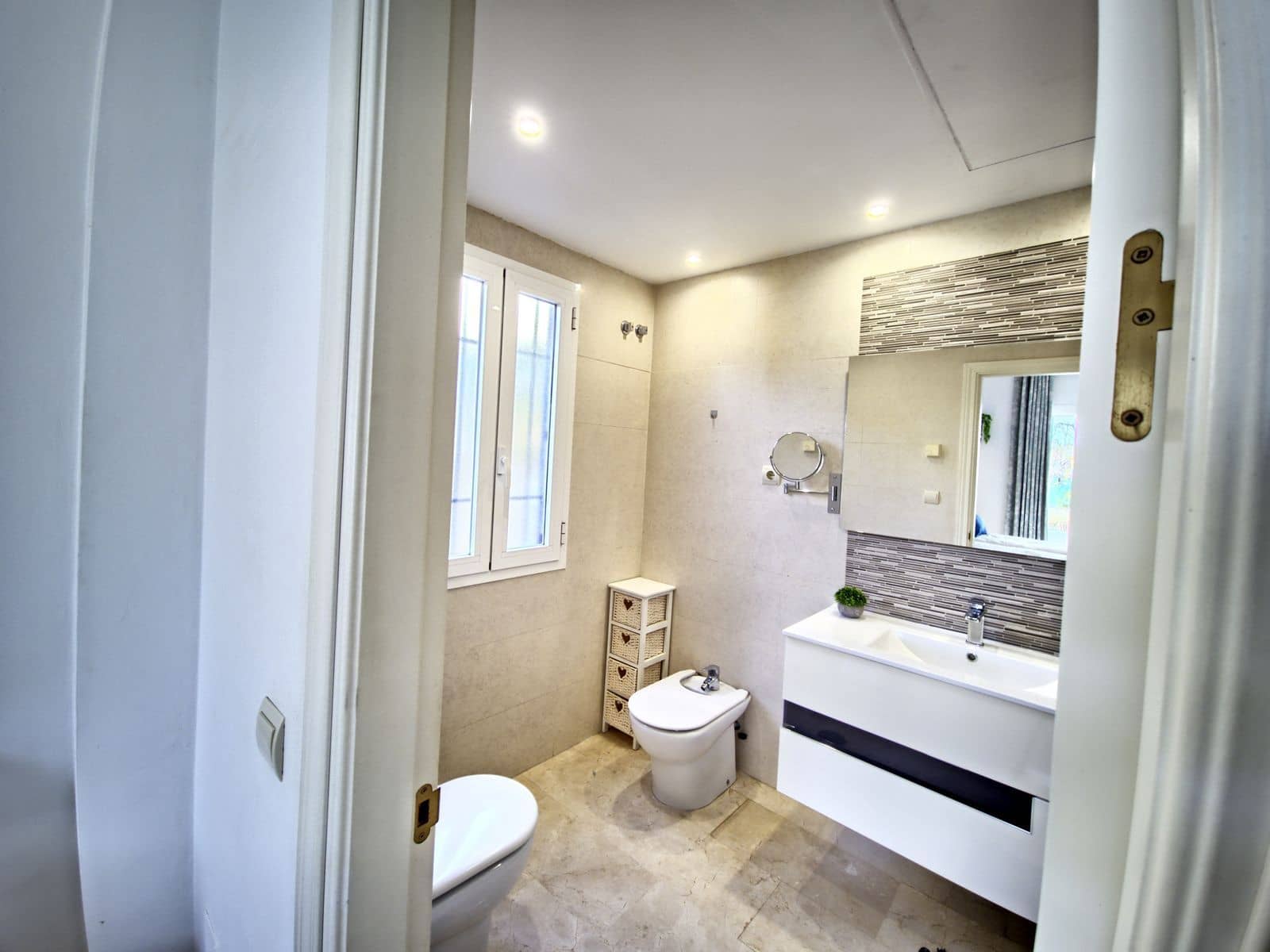 3 slaapkamer Appartement te koop in Cabopino - € 635.000 (Ref: 10051427)