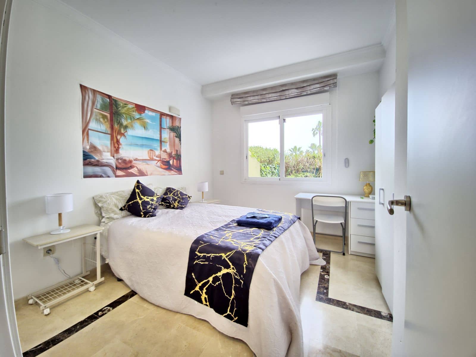 3 slaapkamer Appartement te koop in Cabopino - € 635.000 (Ref: 10051427)