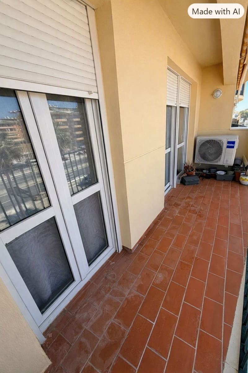 2 bedroom Apartment for sale in San Luis de Sabinillas - € 270,000 (Ref: 10051430)