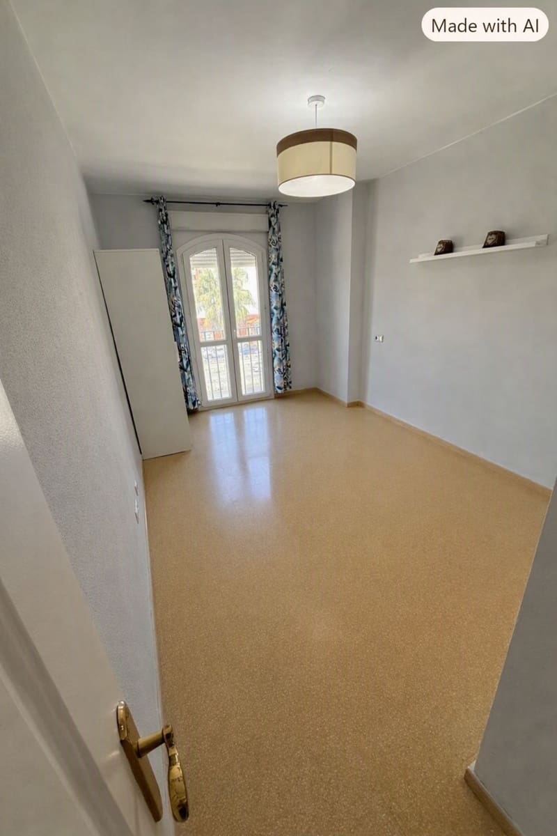 2 bedroom Apartment for sale in San Luis de Sabinillas - € 270,000 (Ref: 10051430)