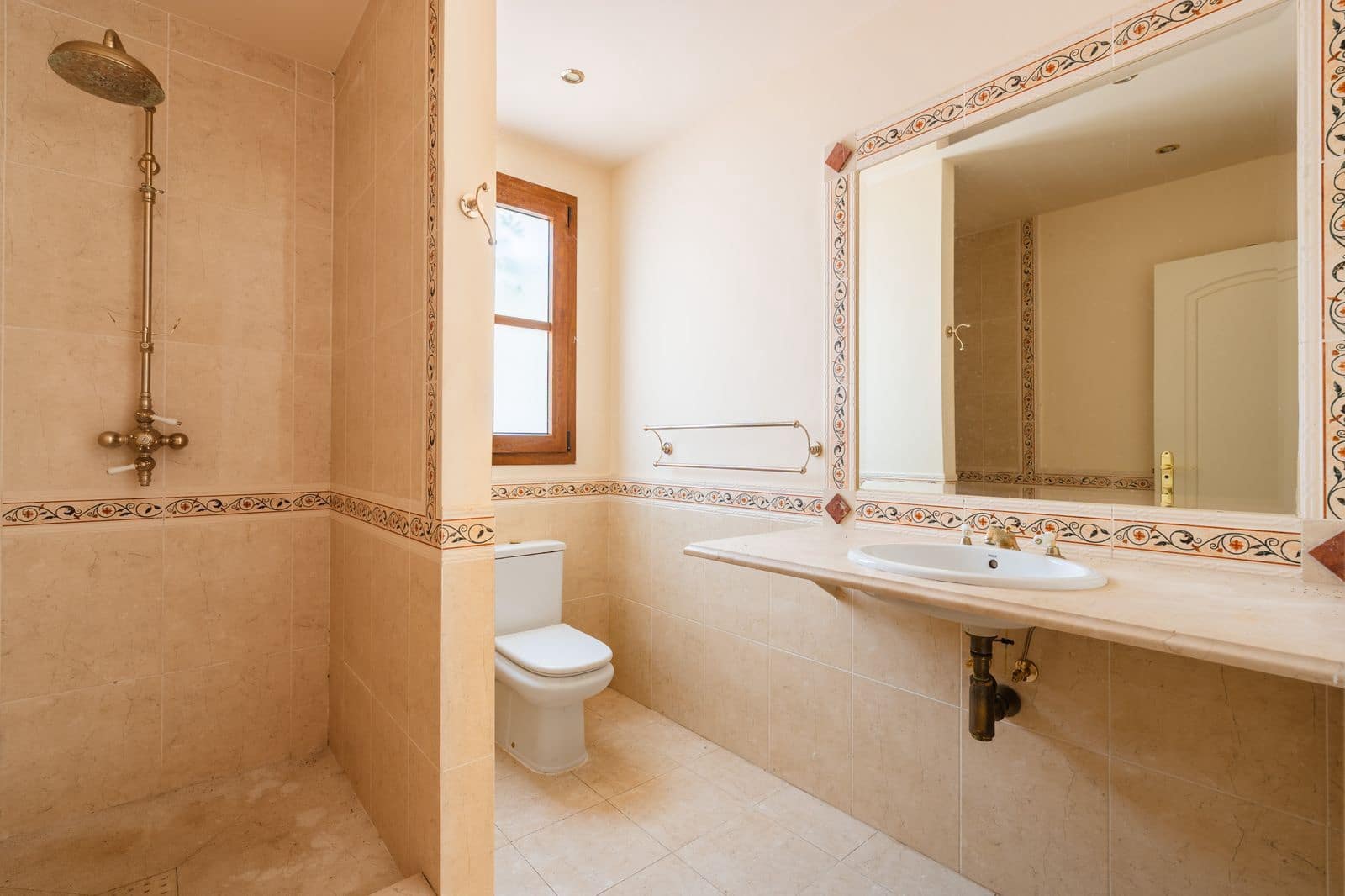 4 camera da letto Villa in vendita in Estepona - 1.250.000 € (Rif: 10051432)