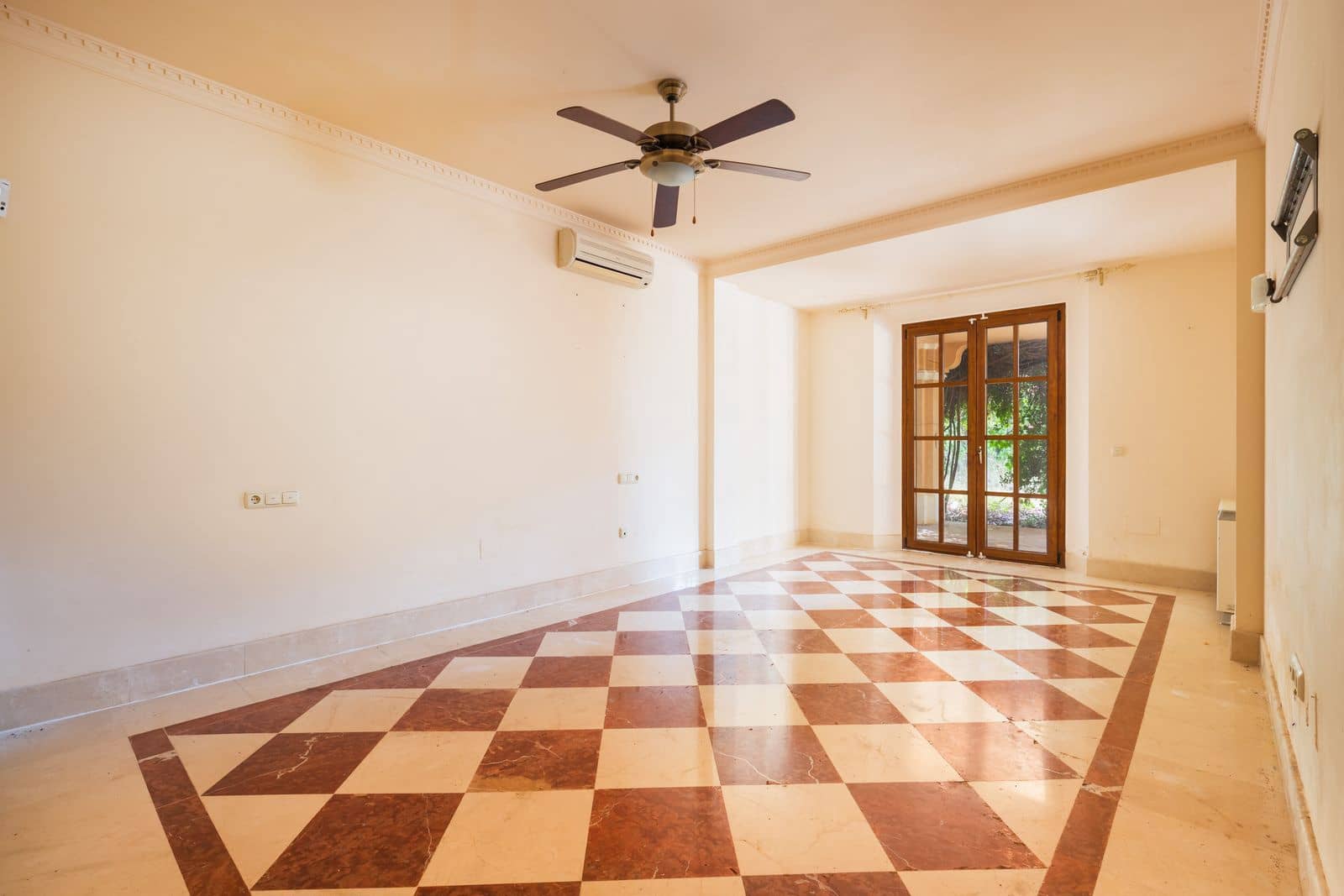 4 camera da letto Villa in vendita in Estepona - 1.250.000 € (Rif: 10051432)