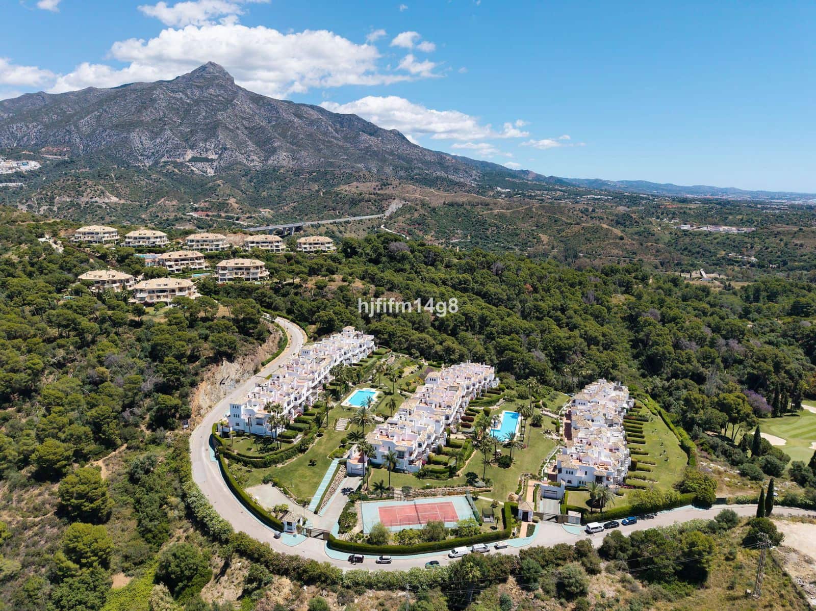 3 quarto Casa em Banda para venda em Nueva Andalucia - 1 250 000 € (Ref: 10051434)