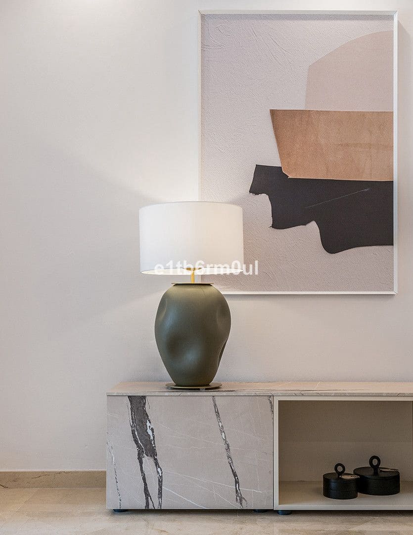 2 slaapkamer Appartement te koop in Nueva Andalucia - € 595.000 (Ref: 10051435)