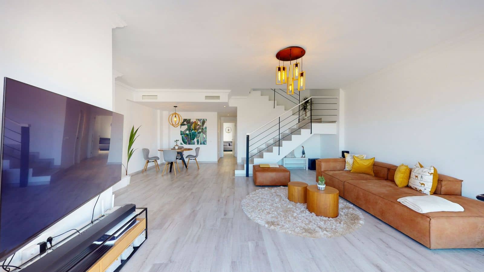 4 bedroom Townhouse for sale in La Mairena - € 615,000 (Ref: 10051436)