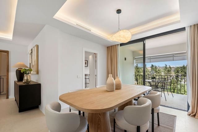 4 bedroom Townhouse for sale in Nueva Andalucia, Marbella - € 1,650,000 (Ref: 10051439)