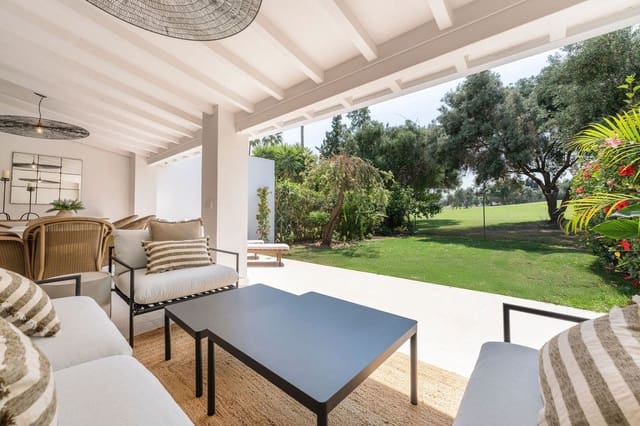 4 bedroom Townhouse for sale in Nueva Andalucia, Marbella - € 1,650,000 (Ref: 10051439)