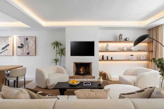 4 bedroom Townhouse for sale in Nueva Andalucia, Marbella - € 1,650,000 (Ref: 10051439)