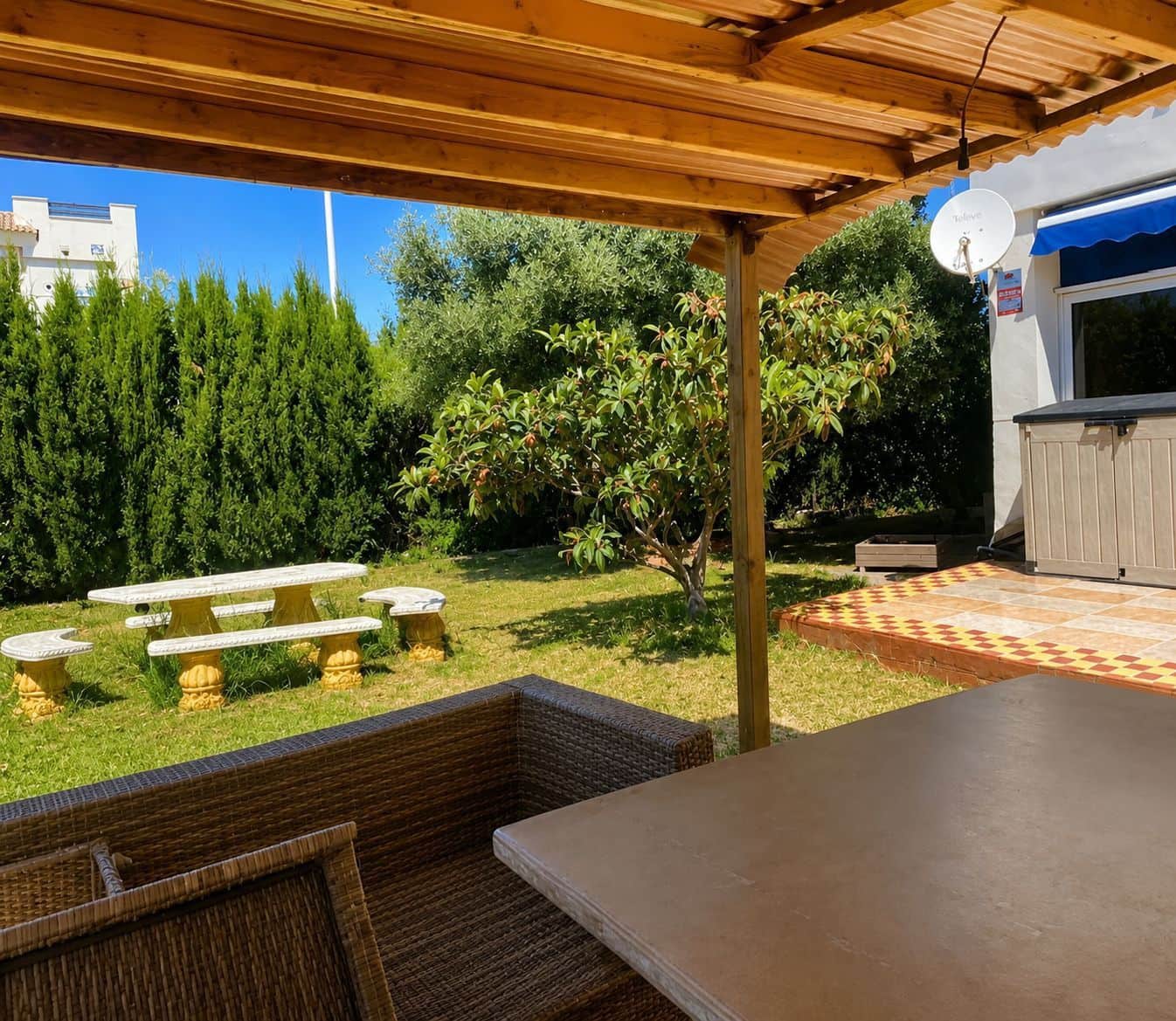 2 bedroom Apartment for sale in Nueva Andalucia - € 459,000 (Ref: 10051440)
