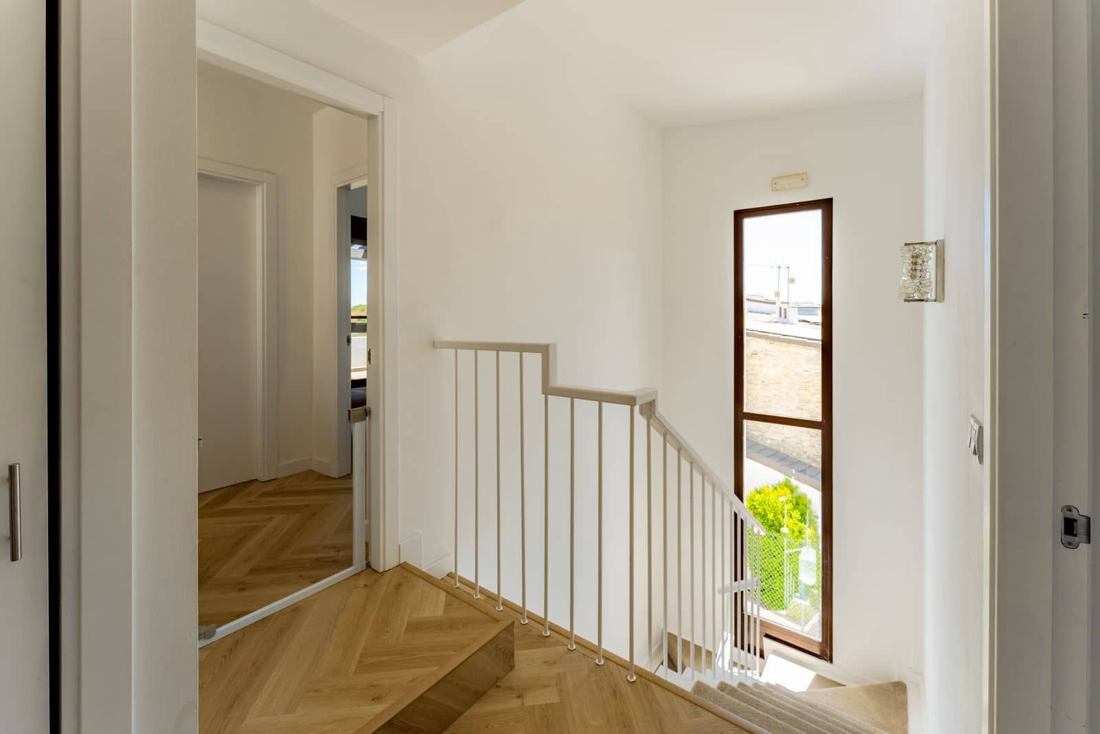 6 makuuhuone Paritalo myytävänä paikassa Estepona - 1 200 000 € (Ref: 10051442)