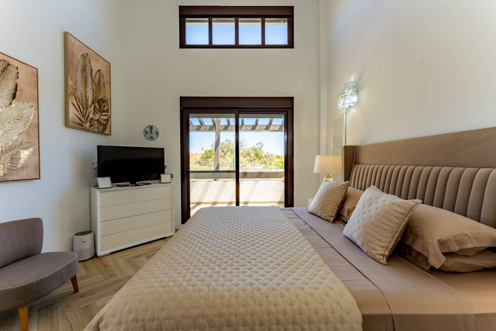 6 makuuhuone Paritalo myytävänä paikassa Estepona - 1 200 000 € (Ref: 10051442)