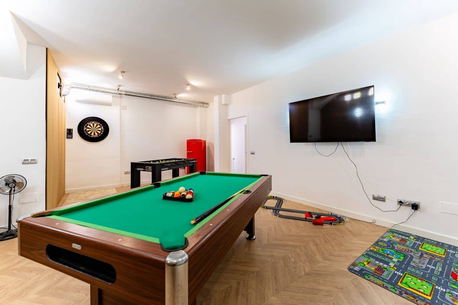 6 makuuhuone Paritalo myytävänä paikassa Estepona - 1 200 000 € (Ref: 10051442)