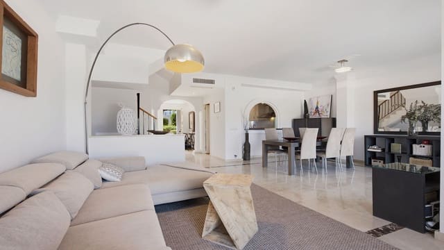 3 Zimmer Haus zu verkaufen in La Duquesa / Puerto de la Duquesa, Manilva - 450.000 € (Ref: 10051457)