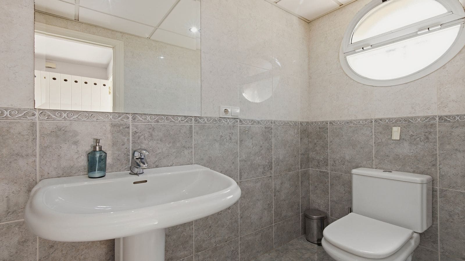 3 Zimmer Haus zu verkaufen in La Duquesa / Puerto de la Duquesa - 450.000 € (Ref: 10051457)