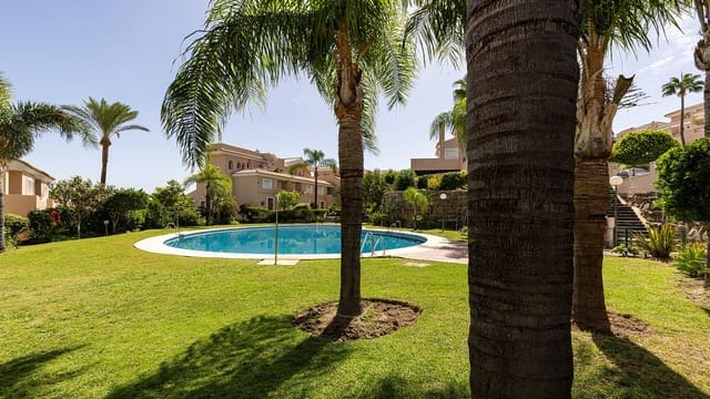3 Zimmer Haus zu verkaufen in La Duquesa / Puerto de la Duquesa, Manilva - 450.000 € (Ref: 10051457)