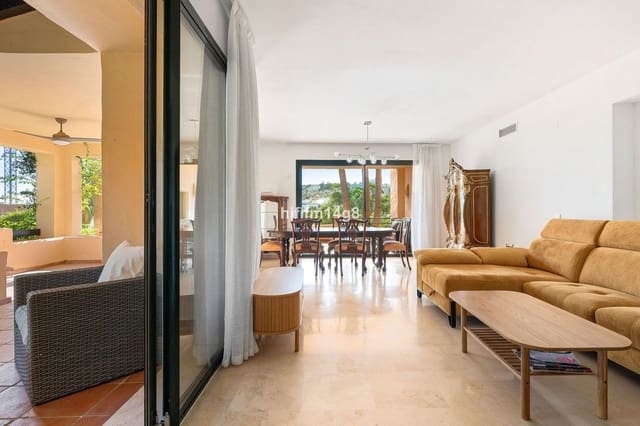3 Zimmer Apartment zu verkaufen in El Paraiso, Estepona - 545.000 € (Ref: 10051458)