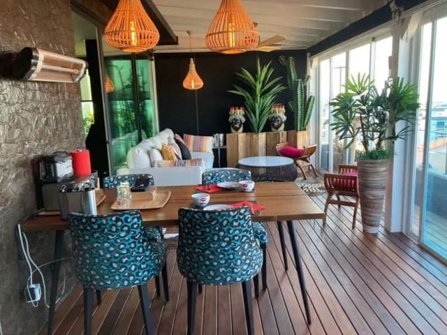 1 sypialnia Penthouse na sprzedaż w Estepona - 399 000 € (Ref: 10051459)