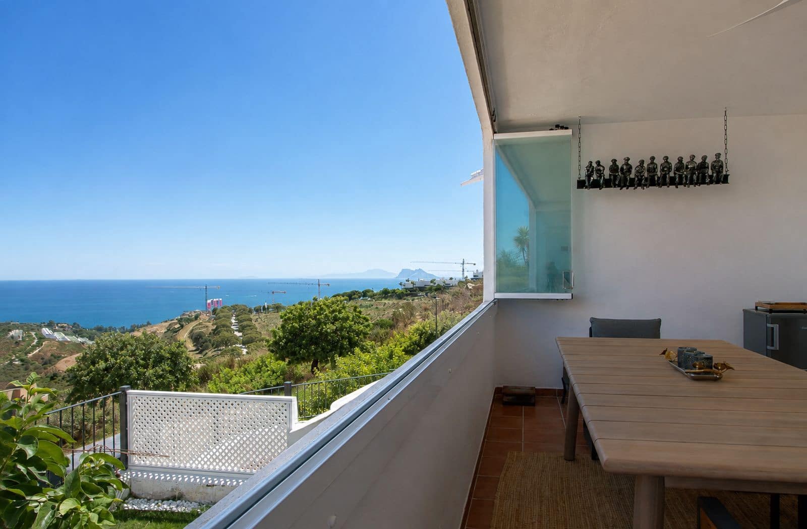 4 bedroom Townhouse for sale in Manilva - € 670,000 (Ref: 10051462)