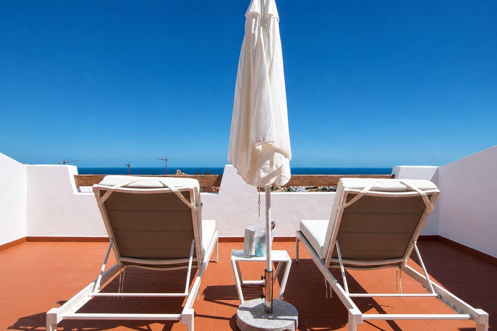 4 bedroom Townhouse for sale in Manilva - € 670,000 (Ref: 10051462)