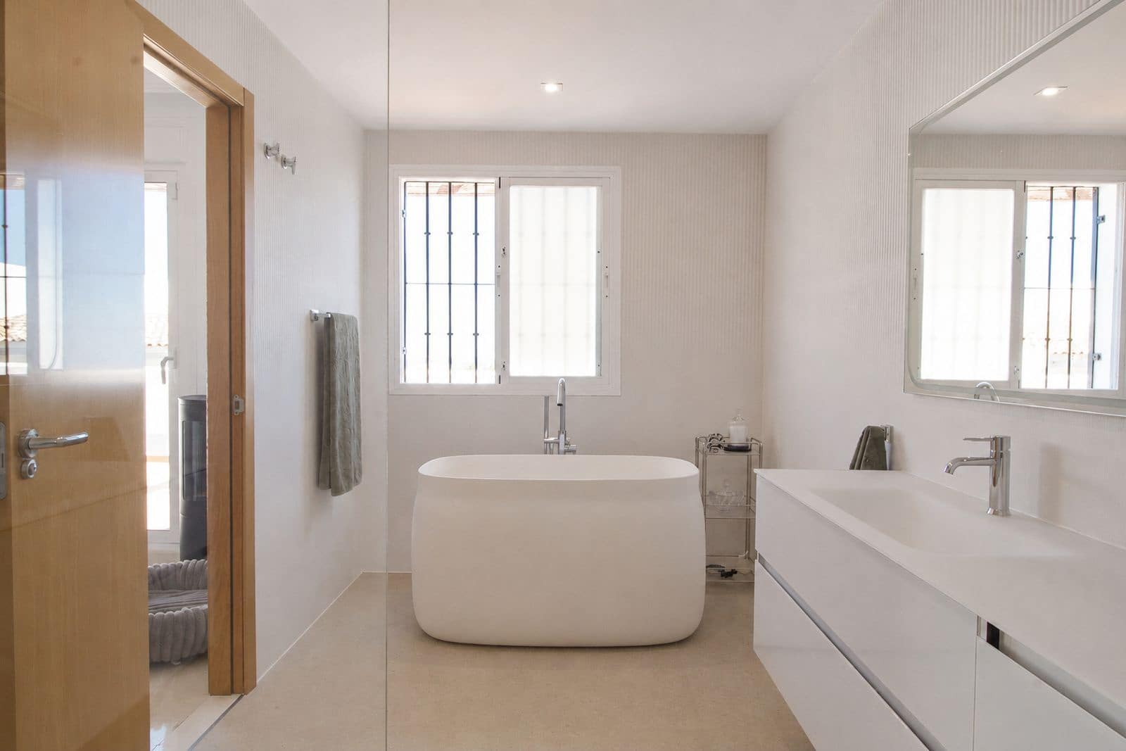 4 bedroom Townhouse for sale in Manilva - € 670,000 (Ref: 10051462)