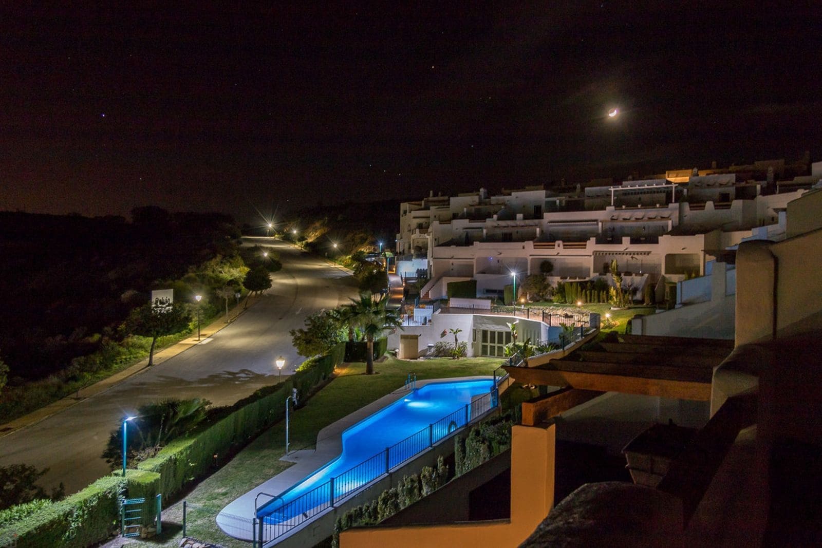 4 bedroom Townhouse for sale in Manilva - € 670,000 (Ref: 10051462)