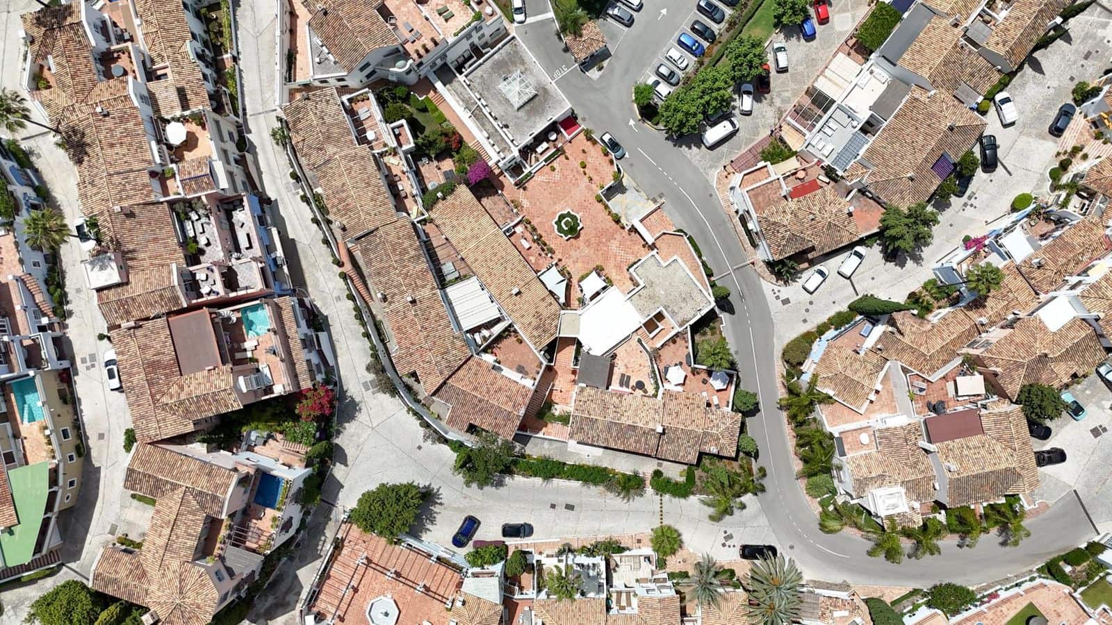 2 chambre Maison de Ville à vendre à Benahavis - 429 000 € (Ref: 10051465)
