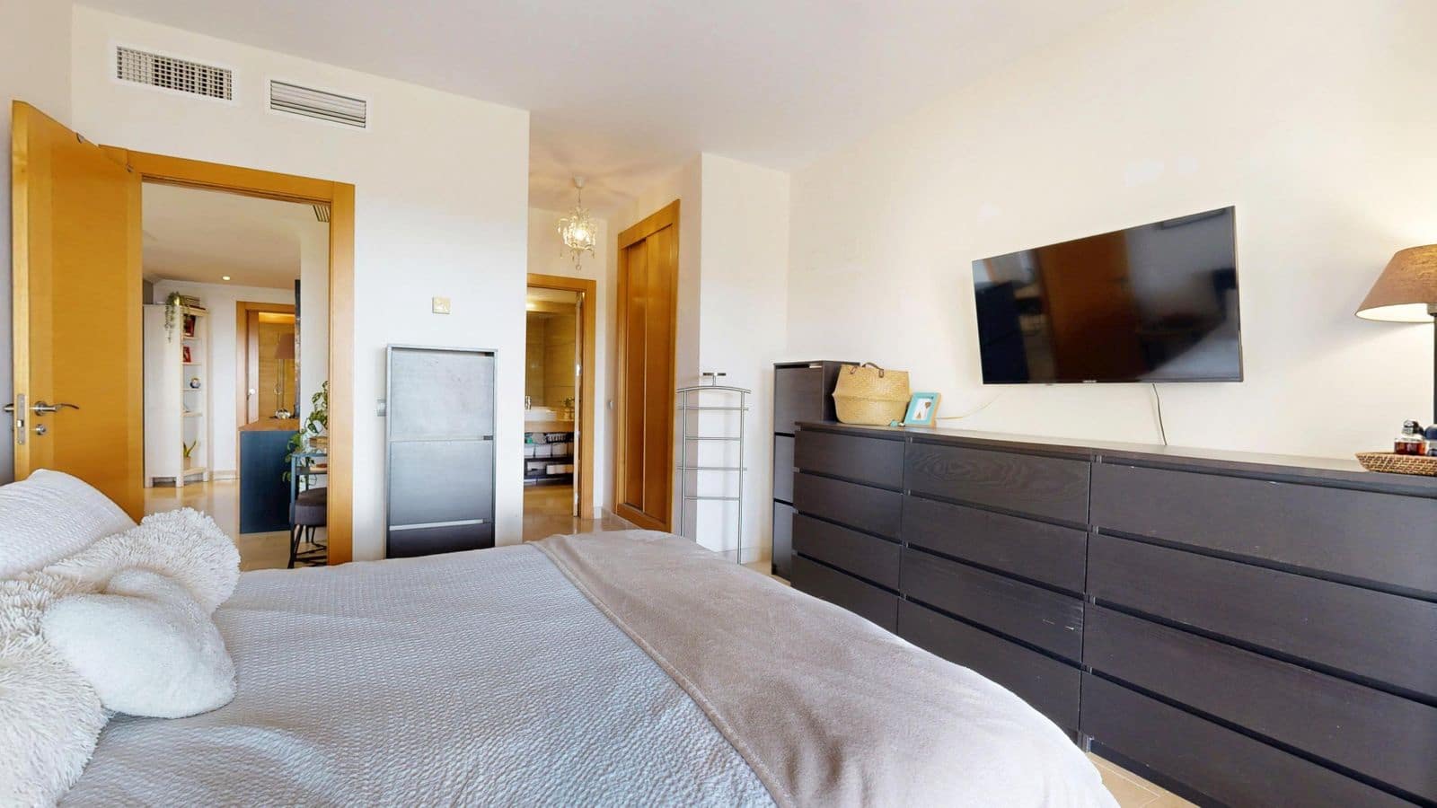 3 bedroom Apartment for sale in Benahavis - € 639,000 (Ref: 10051466)