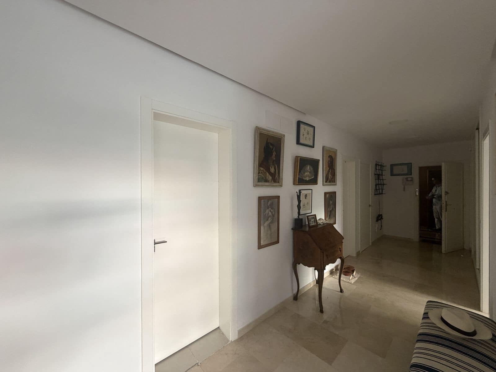 3 bedroom Apartment for sale in Marbella - € 995,000 (Ref: 10051470)