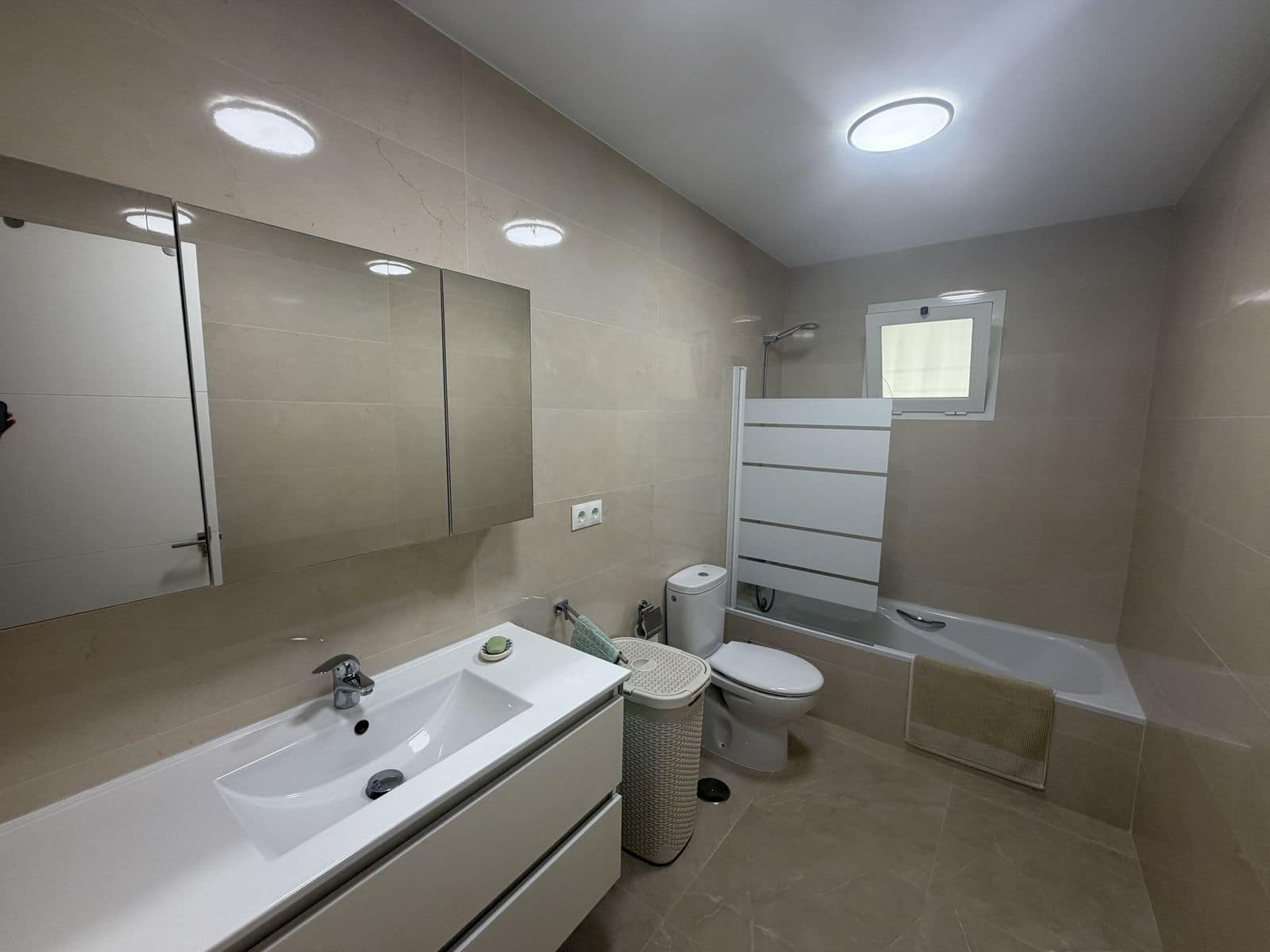3 bedroom Apartment for sale in Marbella - € 995,000 (Ref: 10051470)