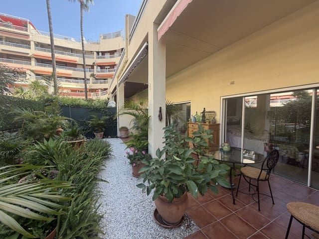 3 bedroom Apartment for sale in Marbella - € 995,000 (Ref: 10051470)
