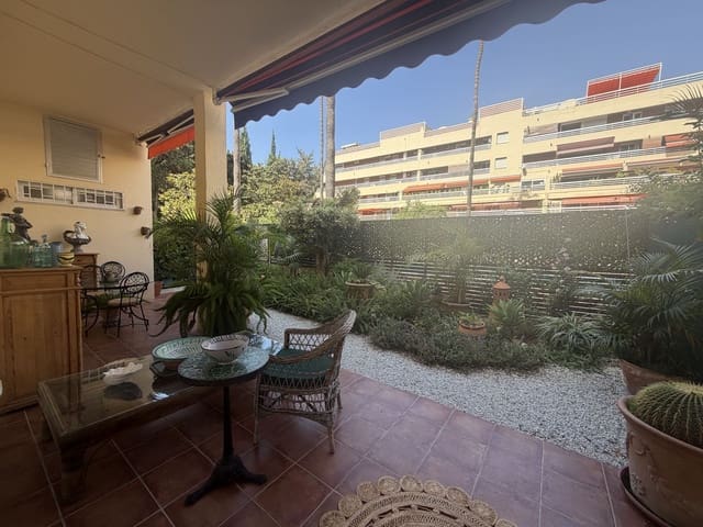 3 bedroom Apartment for sale in Marbella - € 995,000 (Ref: 10051470)