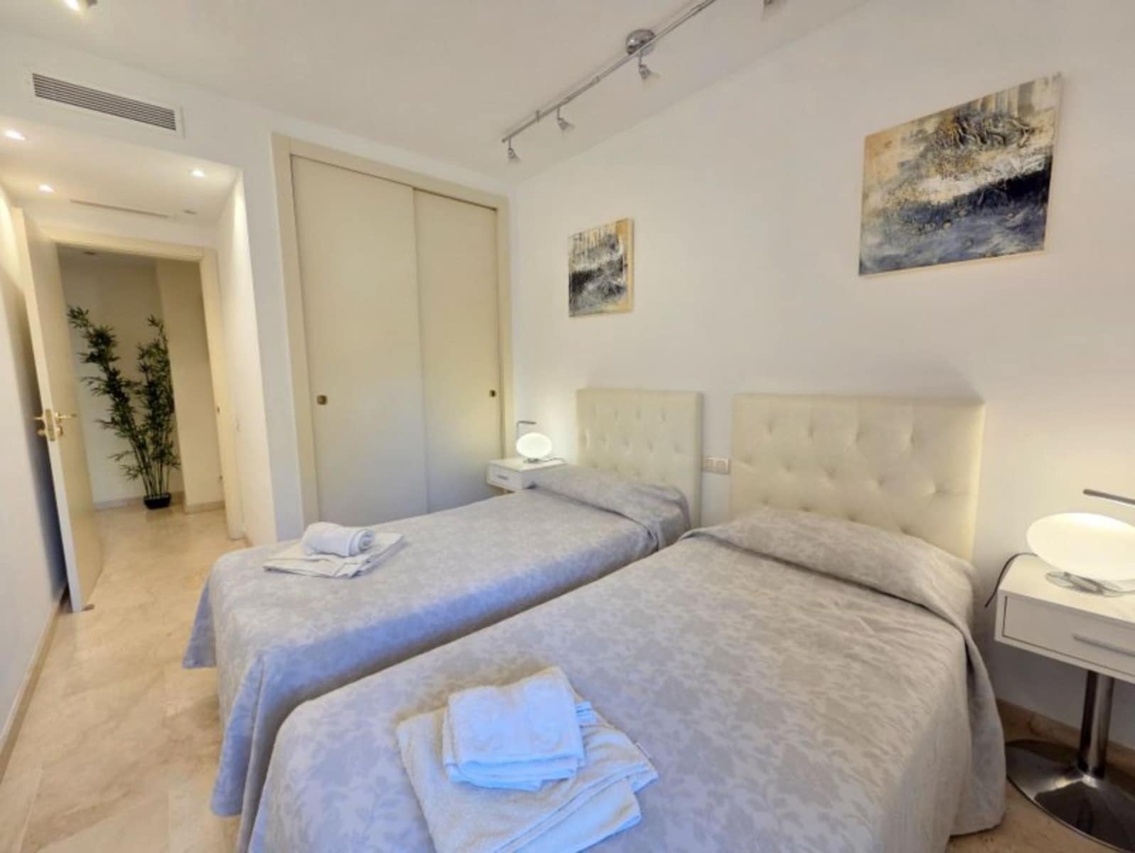 3 sovrum Lägenhet till salu i La Duquesa / Puerto de la Duquesa - 750 000 € (Ref: 10051472)